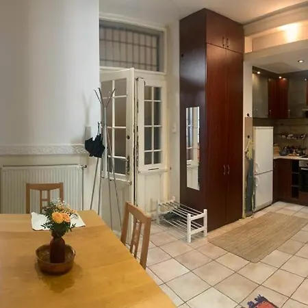 Almassy View Daire Budapeşte