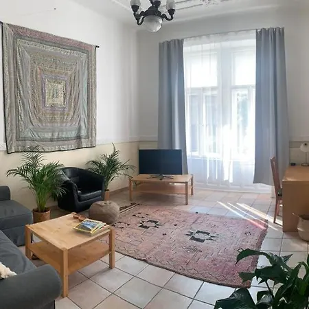 Apartment Almassy View
